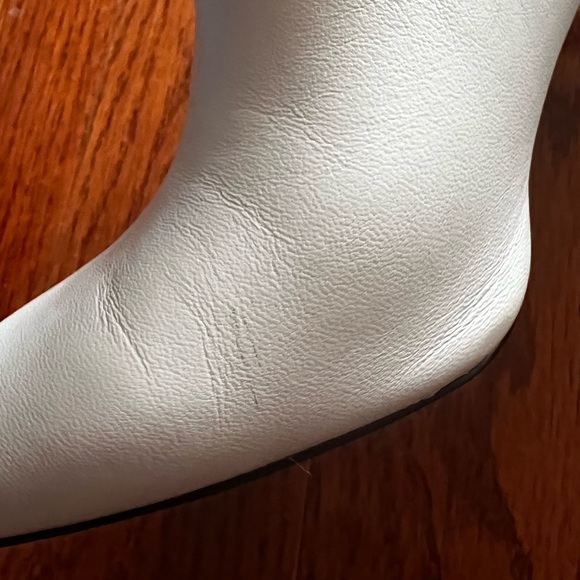Something Navy Dina Pumps - White Leather - Picture 6 of 16